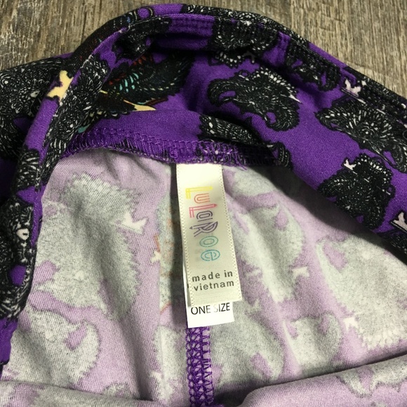 NWT Lularoe One Size leggings griffins with key - Picture 2 of 3